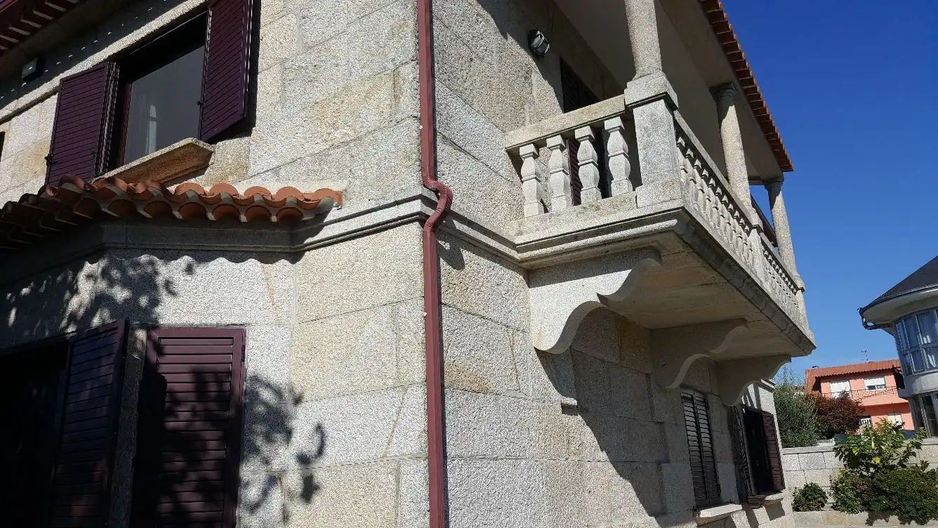 https://static.fotocasa.es/images/ads/8d69c22c-3dde-4b68-a3f1-ab0413f45bd2?rule=original