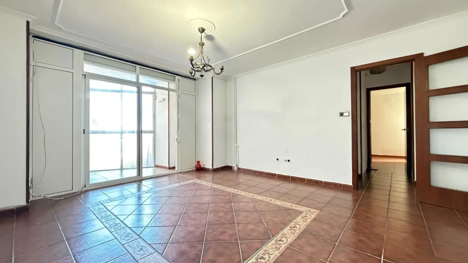 https://static.fotocasa.es/images/ads/98febe20-fd91-4dc2-a632-2f188d97bed6?rule=original