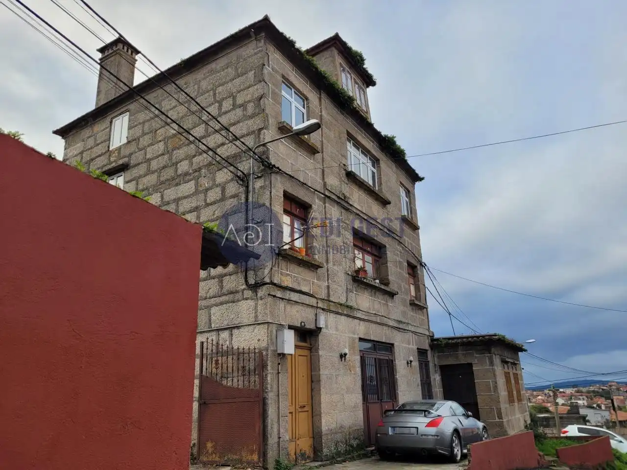 https://static.fotocasa.es/images/ads/83fca0bd-2b99-4f7f-97b5-e8011224b003?rule=original