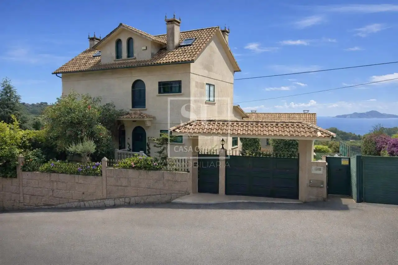 https://static.fotocasa.es/images/ads/1fc60977-c83b-406d-bd4c-604e1f7ac22c?rule=original