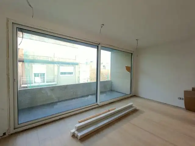 https://static.fotocasa.es/images/ads/ae87a144-24dc-47da-8503-8fea1361f293?rule=original