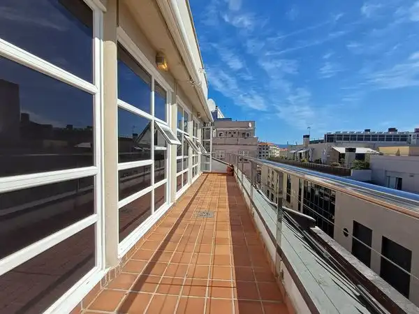https://static.fotocasa.es/images/ads/f8f83ca6-8a57-4664-8fa0-78e1bb4e651e?rule=original