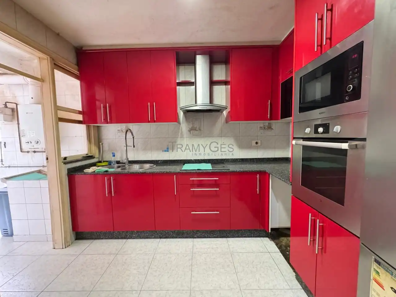 https://static.fotocasa.es/images/ads/b14a89f0-86d5-4f94-b43a-e0584a20b773?rule=original