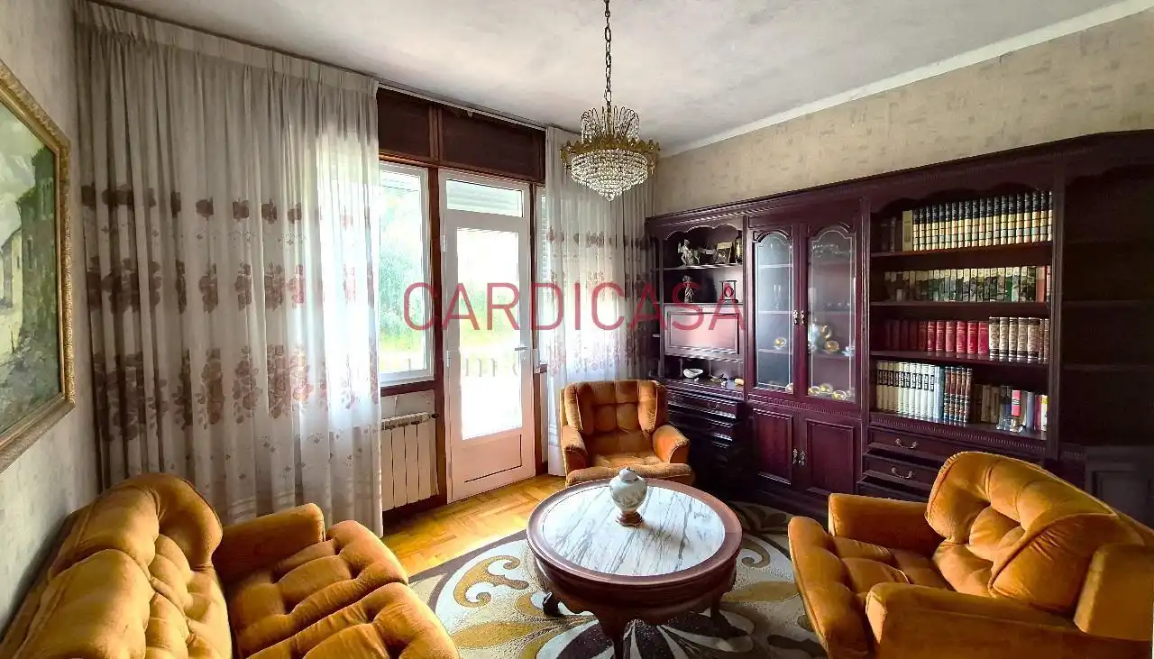https://static.fotocasa.es/images/ads/82b0b32c-1f4e-46dc-9363-9fd6cba8fe3b?rule=original