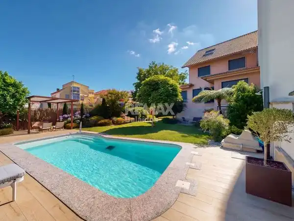 https://static.fotocasa.es/images/ads/73472d33-8762-4e61-aead-d3f9a5d590cc?rule=original