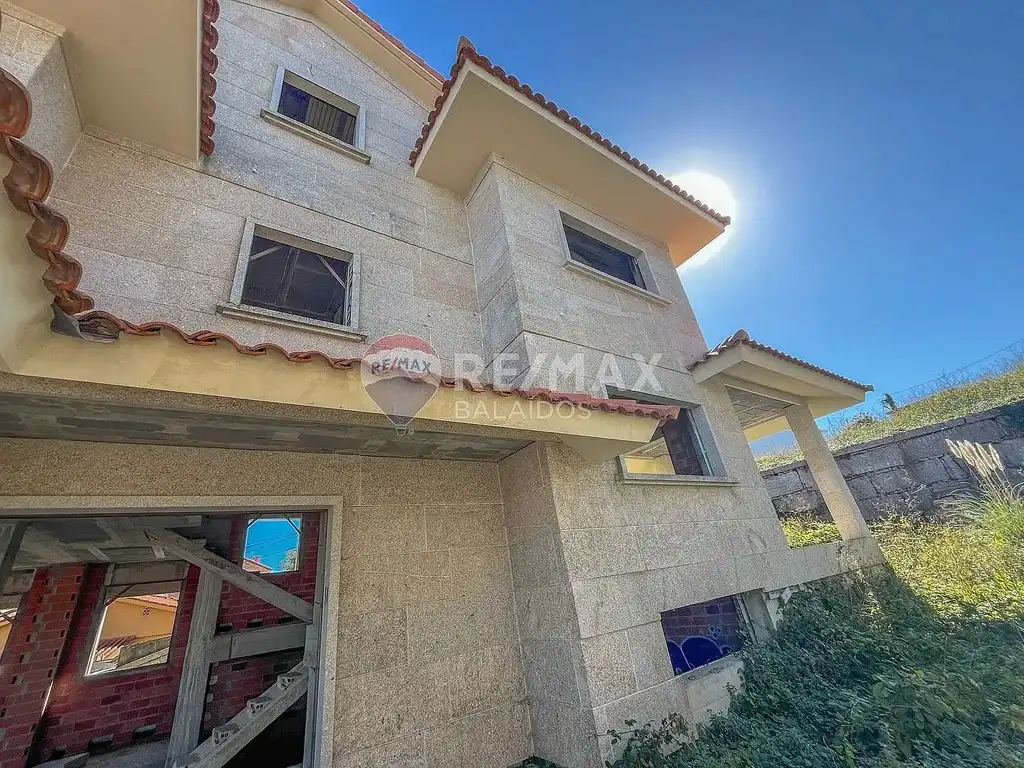 https://static.fotocasa.es/images/ads/e8db64dc-2b10-46cc-91ae-d3f1a6efbee6?rule=original