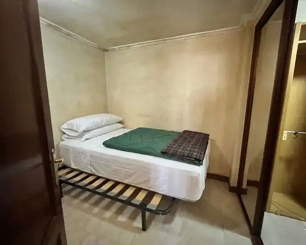 https://static.fotocasa.es/images/ads/8f81c4e5-cda5-42eb-81ac-e623e4f026ee?rule=original