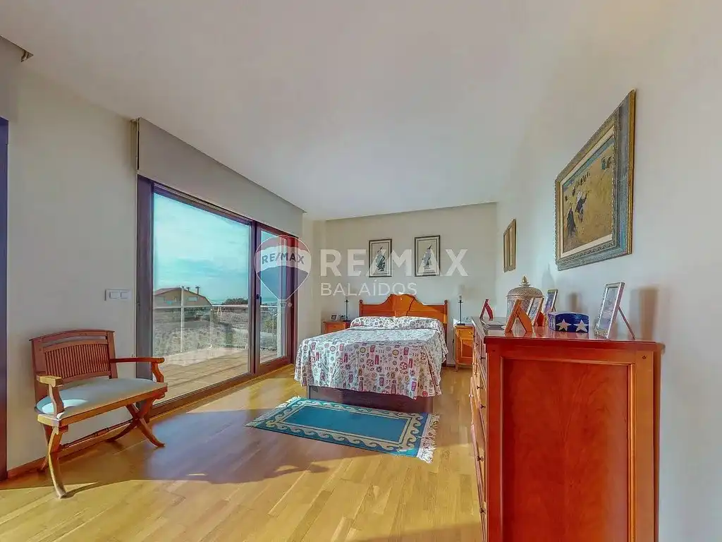 https://static.fotocasa.es/images/ads/d6a498f8-787d-4e8e-a5e8-ddab82c80973?rule=original