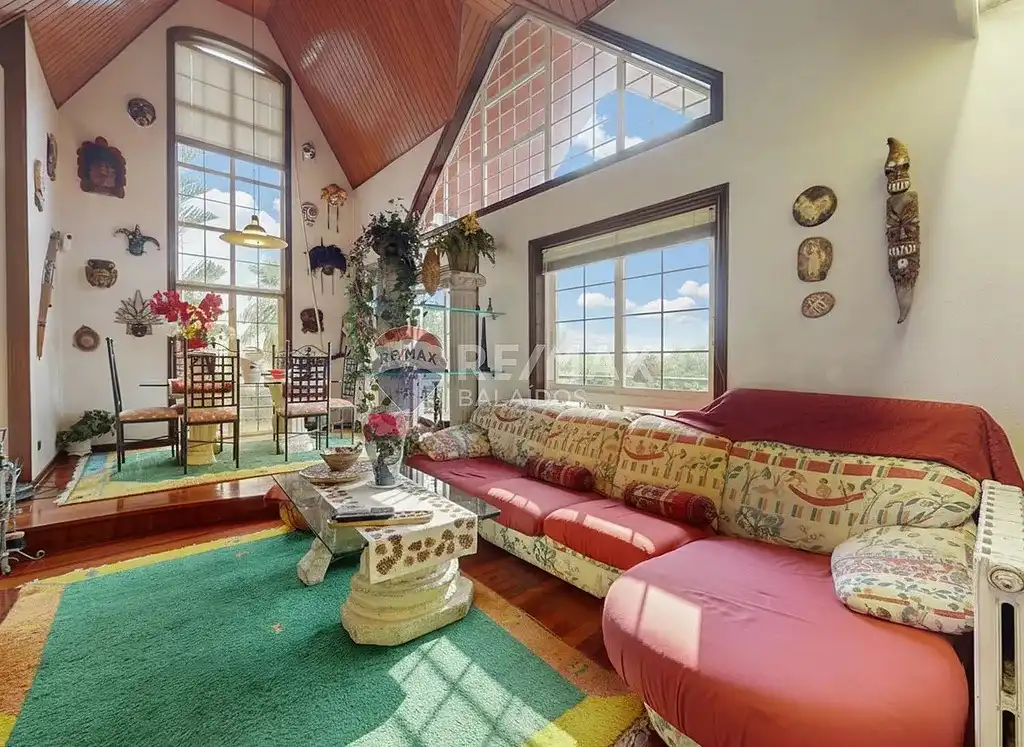 https://static.fotocasa.es/images/ads/c066ab56-63d9-4372-a83c-4dbc560b2b27?rule=original