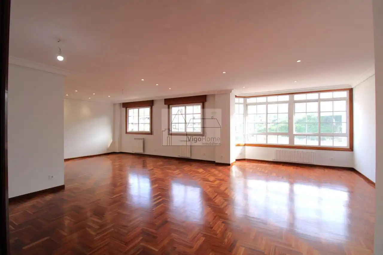https://static.fotocasa.es/images/ads/728f3ed0-b932-4ff8-8bb4-fa68c3de1939?rule=original