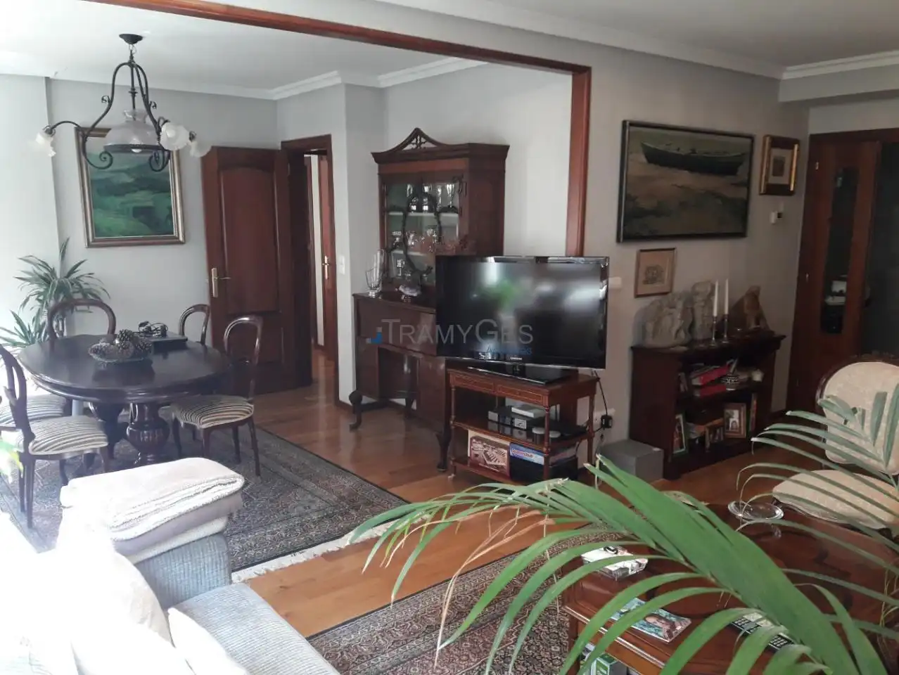 https://static.fotocasa.es/images/ads/8a8a4ef9-2832-4ecb-aa61-631a0d314a17?rule=original