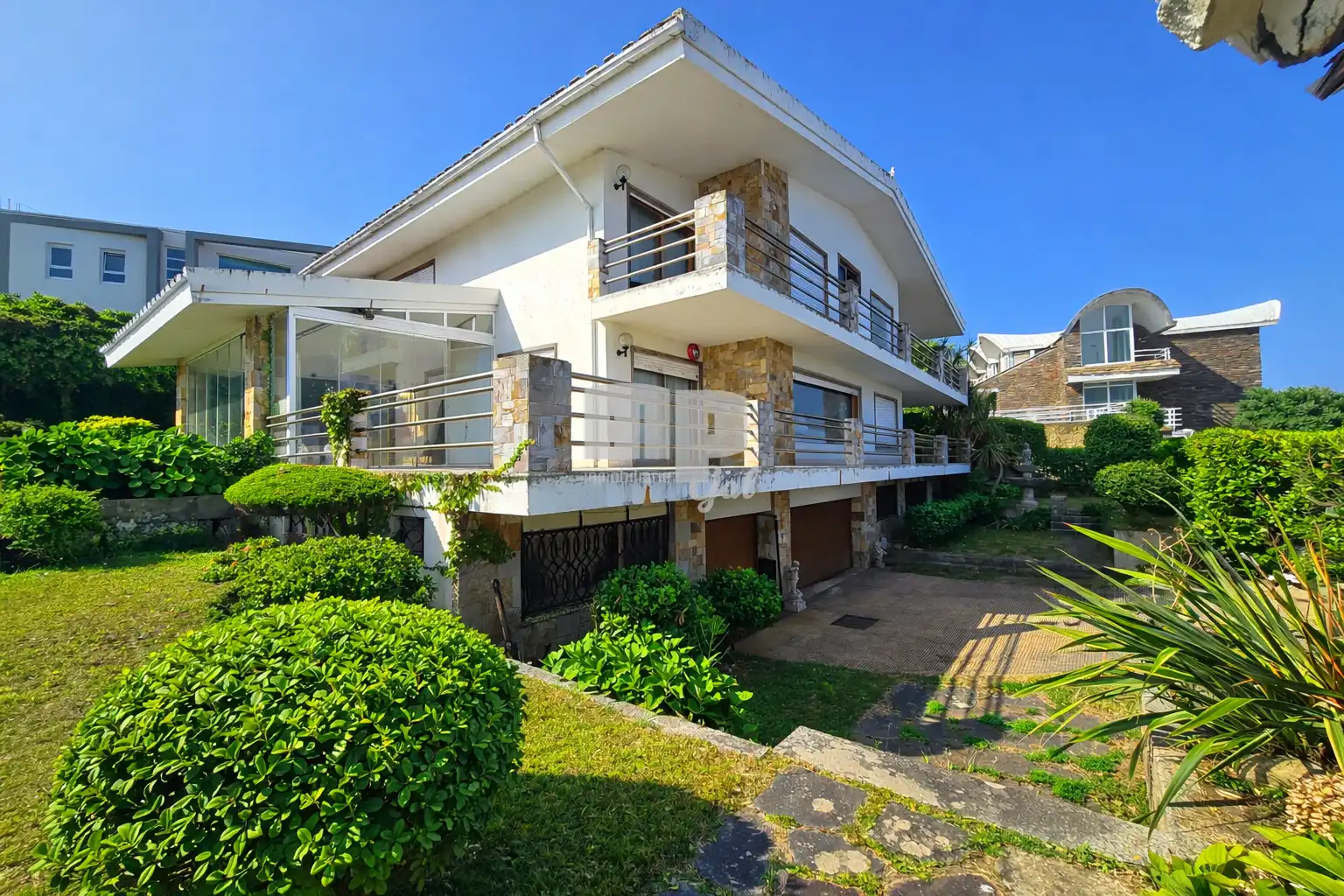 https://static.fotocasa.es/images/ads/91eefd40-985a-4df8-b38c-891f606ac6fd?rule=original