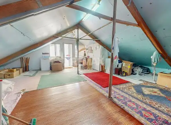 https://static.fotocasa.es/images/ads/7bc2e5e8-64c0-4bf2-b377-18a031d2bcaf?rule=original