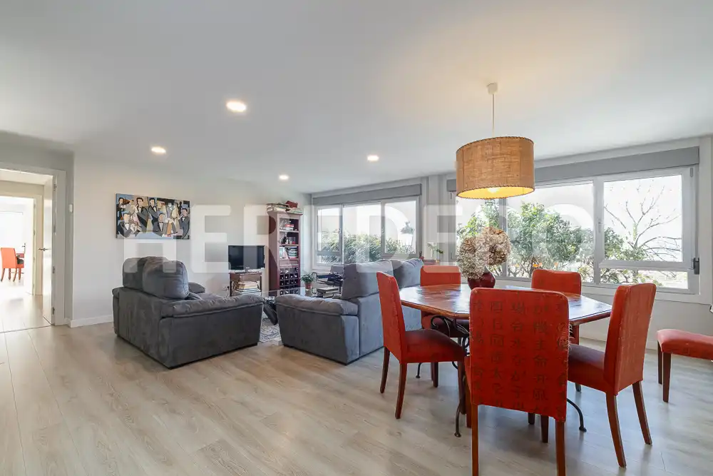 https://static.fotocasa.es/images/ads/7a4e2ac9-38f3-4e4e-bd4e-a02fec6e4576?rule=original