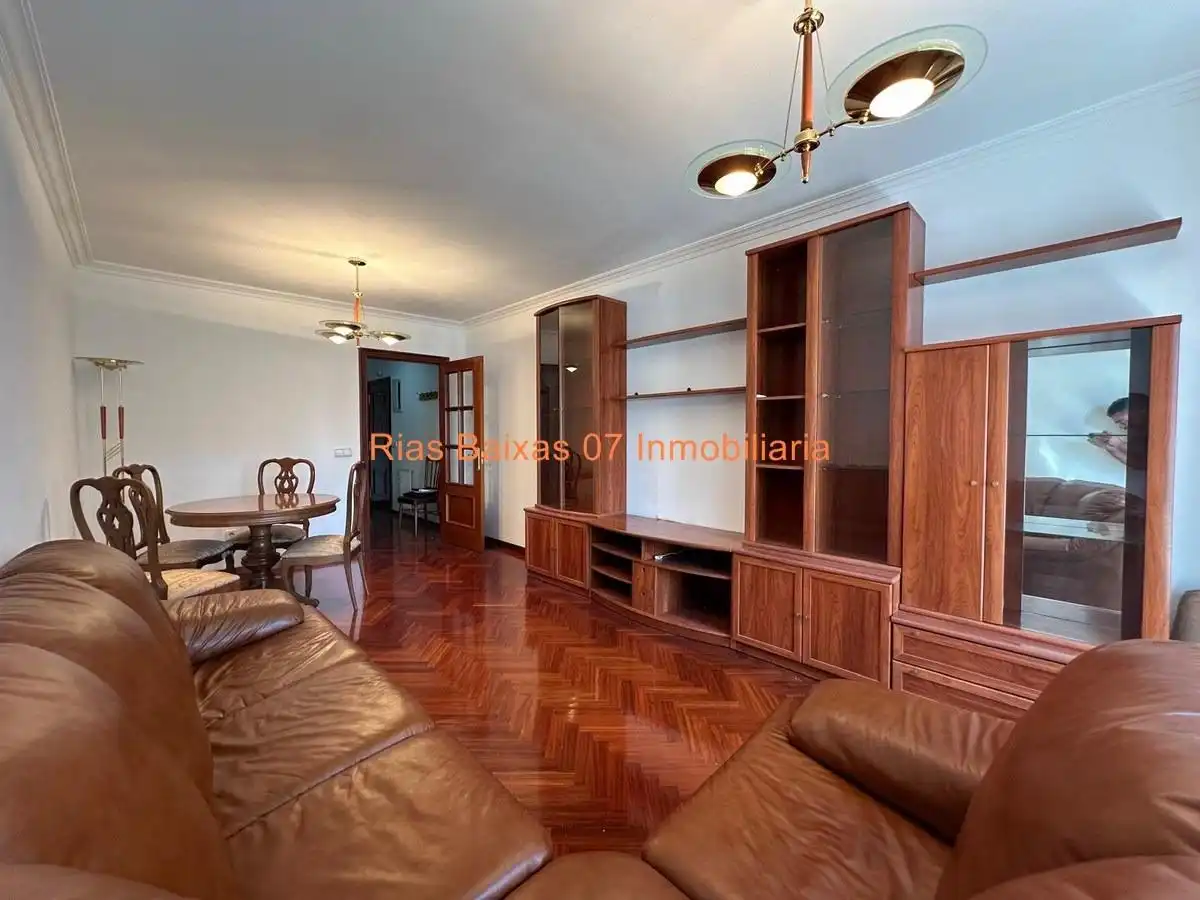 https://static.fotocasa.es/images/ads/b30c16f1-250d-4b99-9132-5efb66c5294e?rule=original