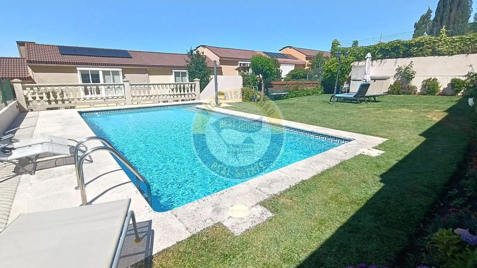 https://static.fotocasa.es/images/ads/445f9fad-1356-4f2b-96e3-41f3b02e23f4?rule=original