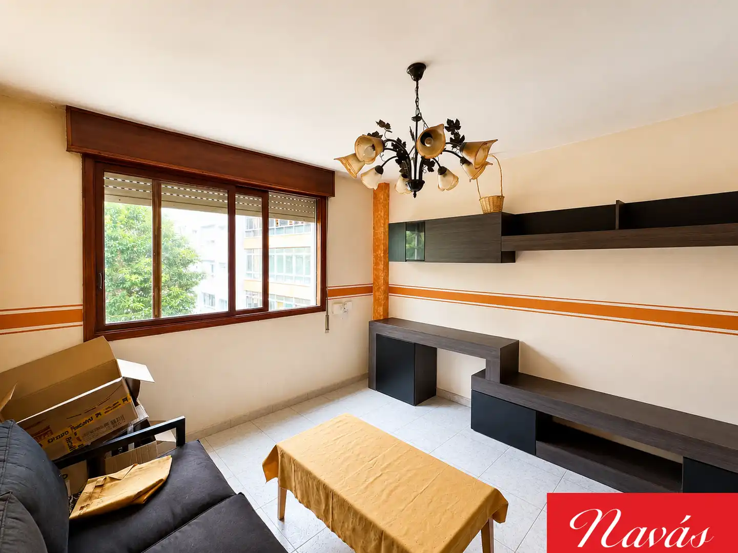 https://static.fotocasa.es/images/ads/f35525e8-bd46-4ed4-af5f-f93b6e8f5588?rule=original