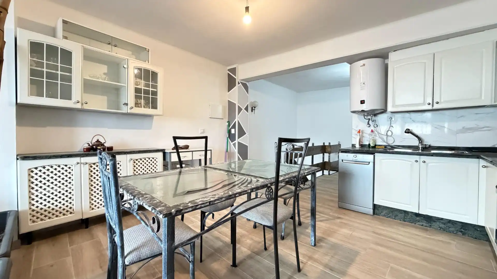 https://static.fotocasa.es/images/ads/3974c27c-a86c-43c9-91ed-74720c043fe9?rule=original