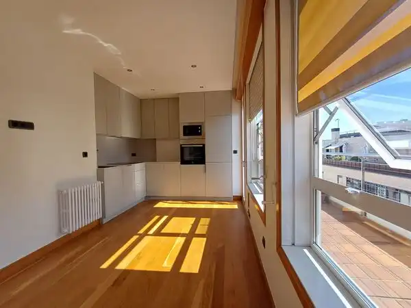 https://static.fotocasa.es/images/ads/0100ac66-f03d-4887-b9b5-7cbd32eeea82?rule=original