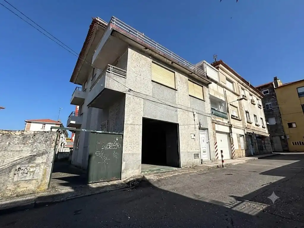 https://static.fotocasa.es/images/ads/73fdadba-4ac3-46ad-b76d-9cf8bd081f56?rule=original