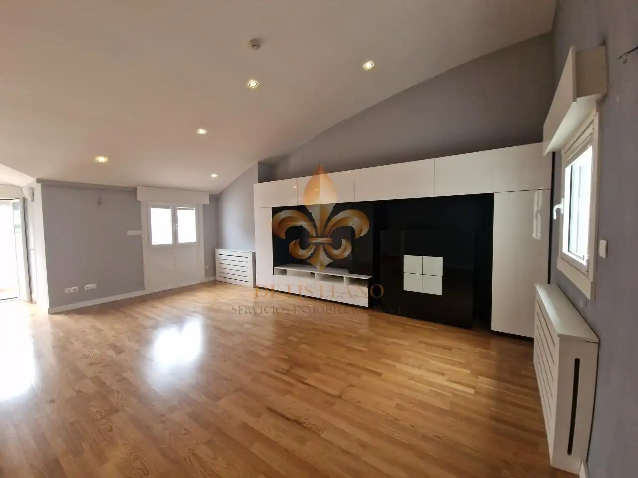 https://static.fotocasa.es/images/ads/7b22cce5-6a13-42b4-a2b6-1b90560380a8?rule=original