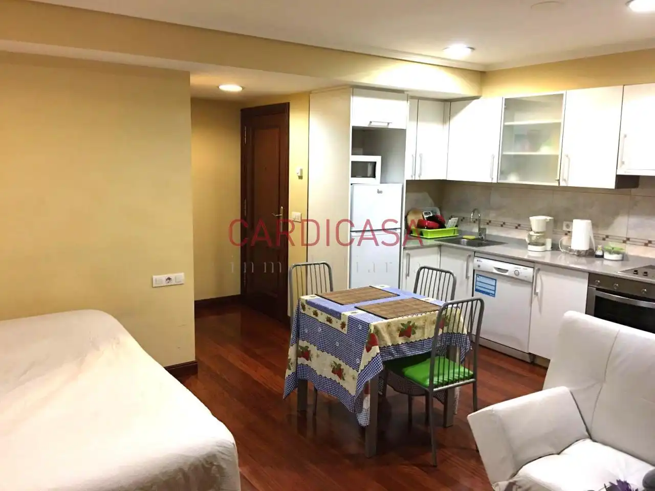 https://static.fotocasa.es/images/ads/07e0000b-732b-489b-8fba-c1ba74fbdc3b?rule=original