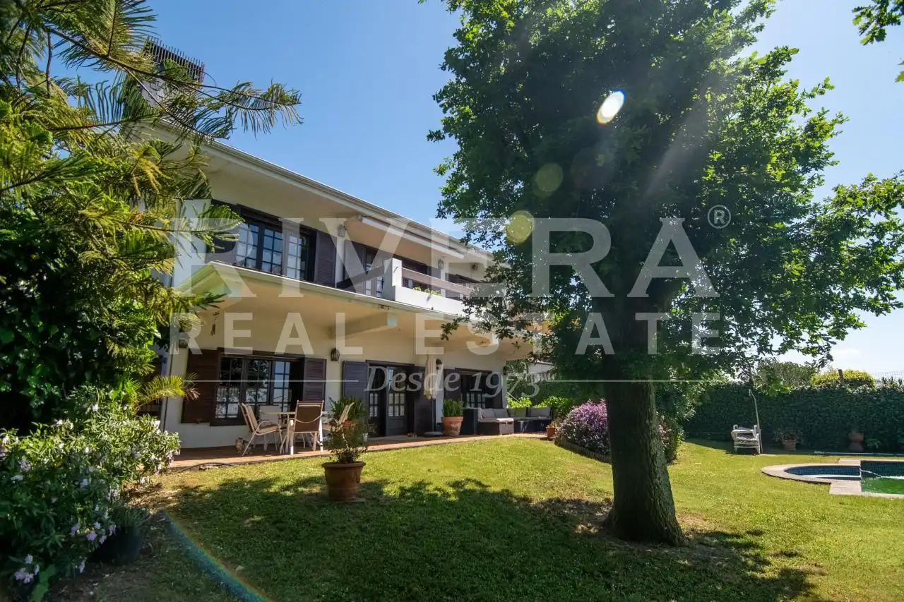 https://static.fotocasa.es/images/ads/6e1c630c-ad78-4d08-9c09-55b0a232cf9d?rule=original