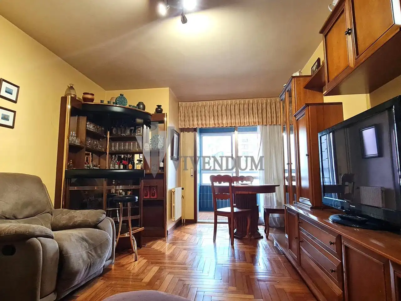 https://static.fotocasa.es/images/ads/0b579672-f0e2-40cd-a4bc-5da5ef3248e3?rule=original