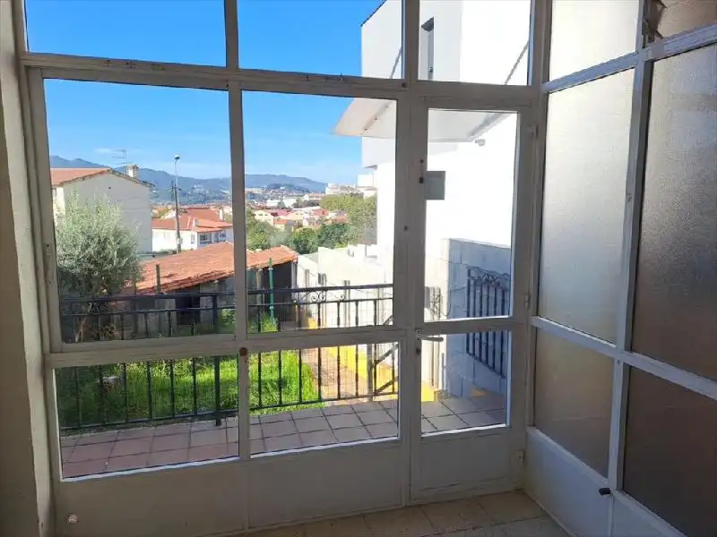 https://static.fotocasa.es/images/ads/9273ad7d-f554-4f3d-aa82-97a902841e22?rule=original