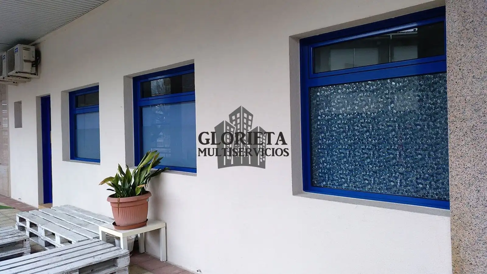https://static.fotocasa.es/images/ads/96ee2c46-19ea-4a28-a9ac-2a1a6b0f42da?rule=original