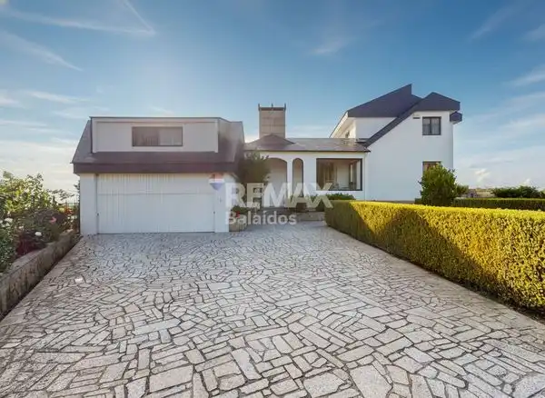 https://static.fotocasa.es/images/ads/59a3c921-b158-4b35-84f5-198b3c05c76c?rule=original