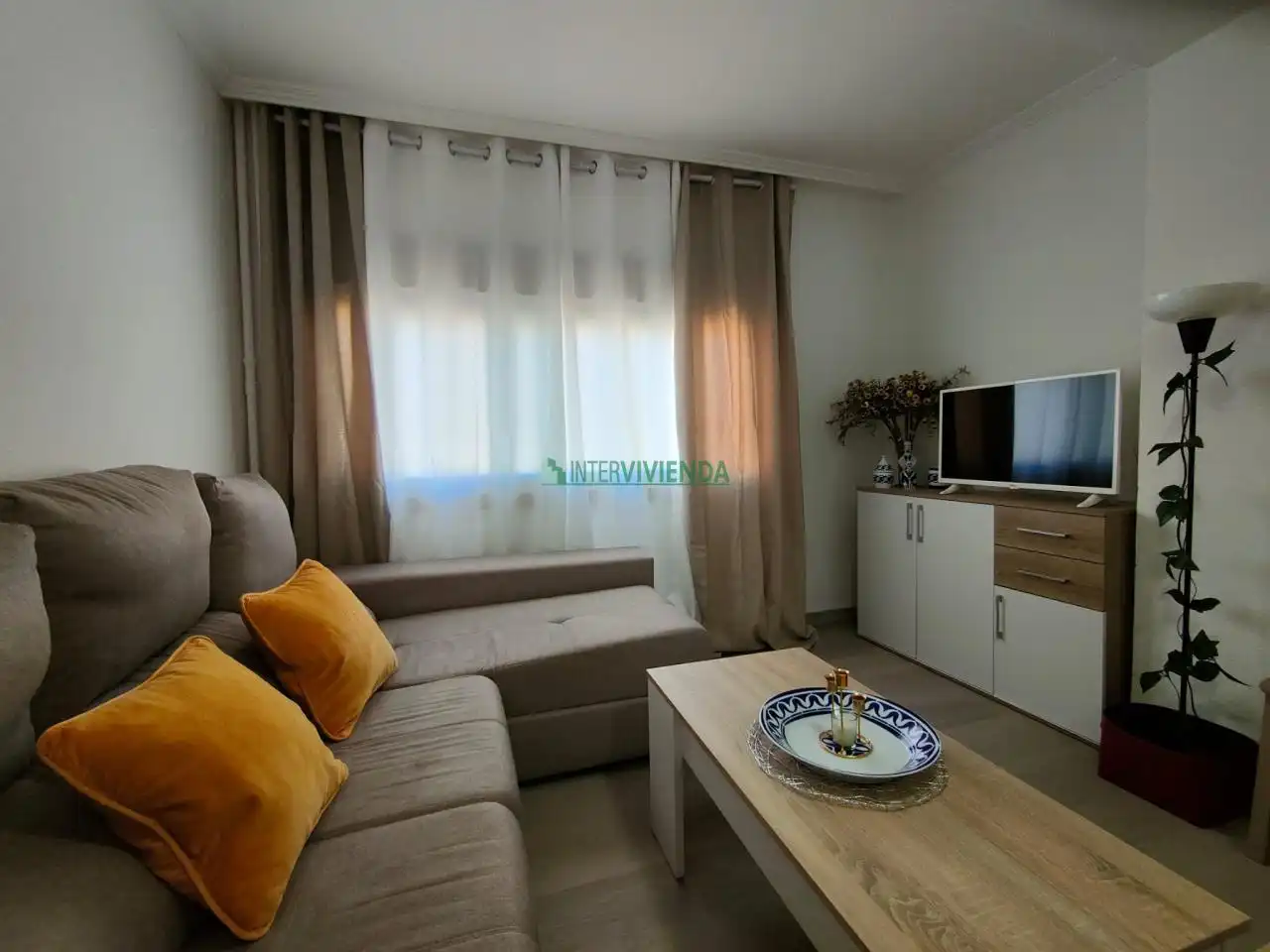 https://static.fotocasa.es/images/ads/c862268e-8a56-4f26-94fe-c6d26fb5cd2f?rule=original