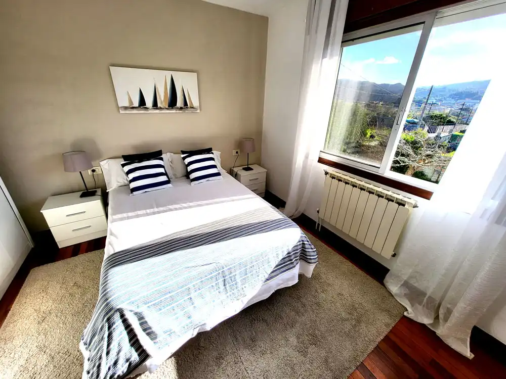 https://static.fotocasa.es/images/ads/aadb72d8-a035-42e5-ba2a-57af573bf862?rule=original