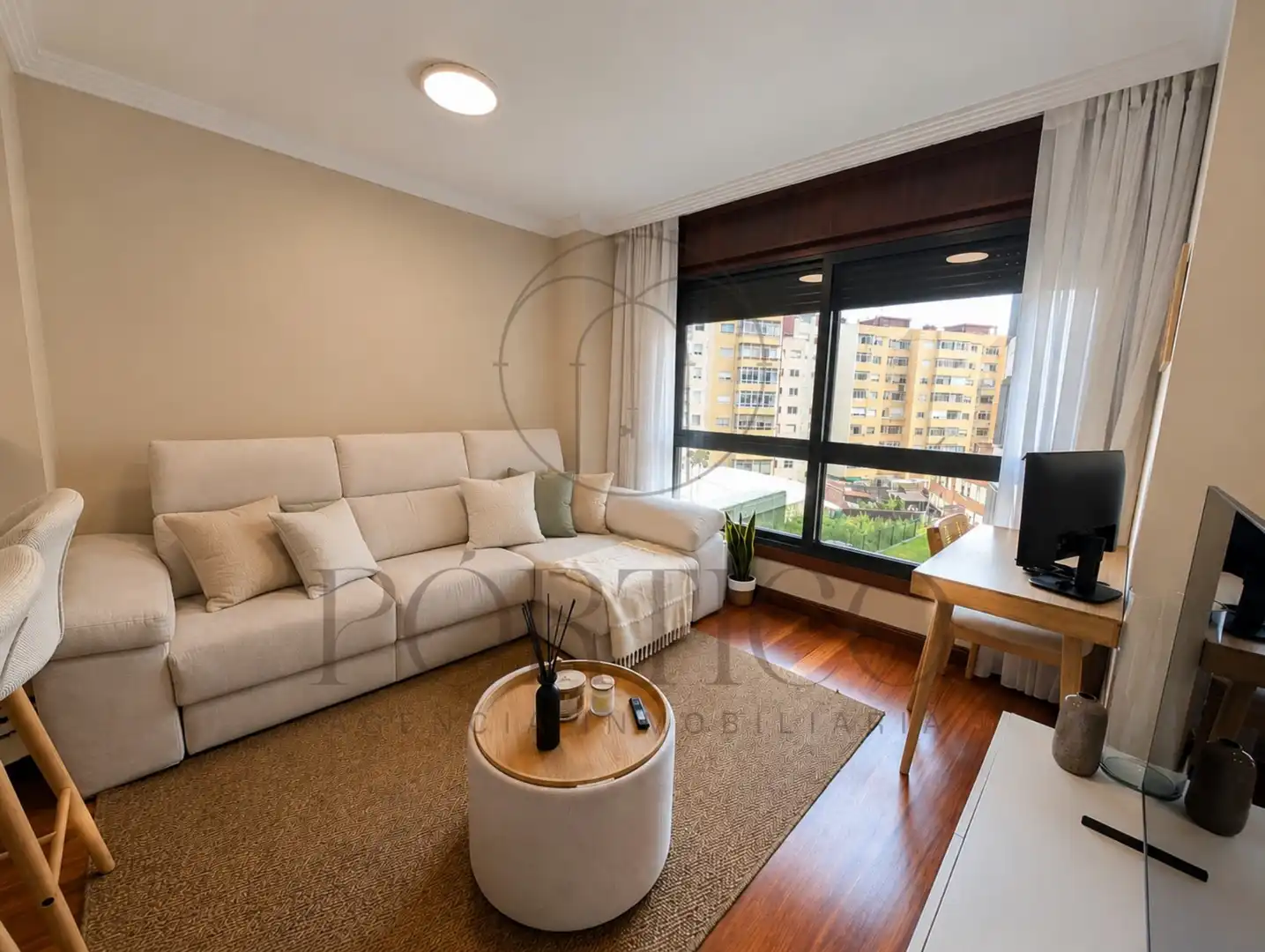 https://static.fotocasa.es/images/ads/afee4456-e44b-4e23-902e-471e6c24579c?rule=original