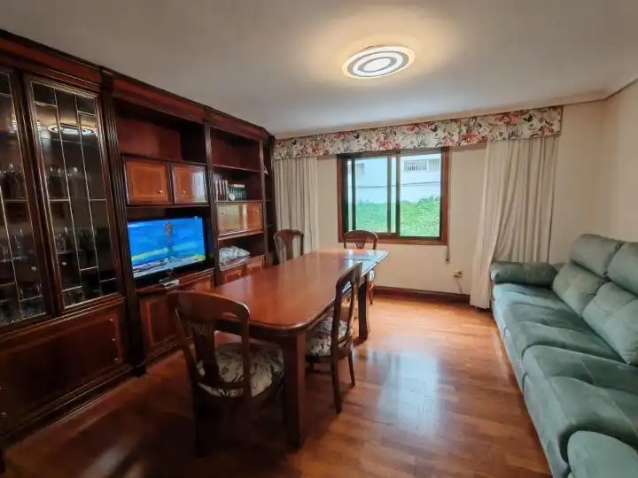https://static.fotocasa.es/images/ads/98c0e597-f3db-4fca-8780-364b8612b4f2?rule=original