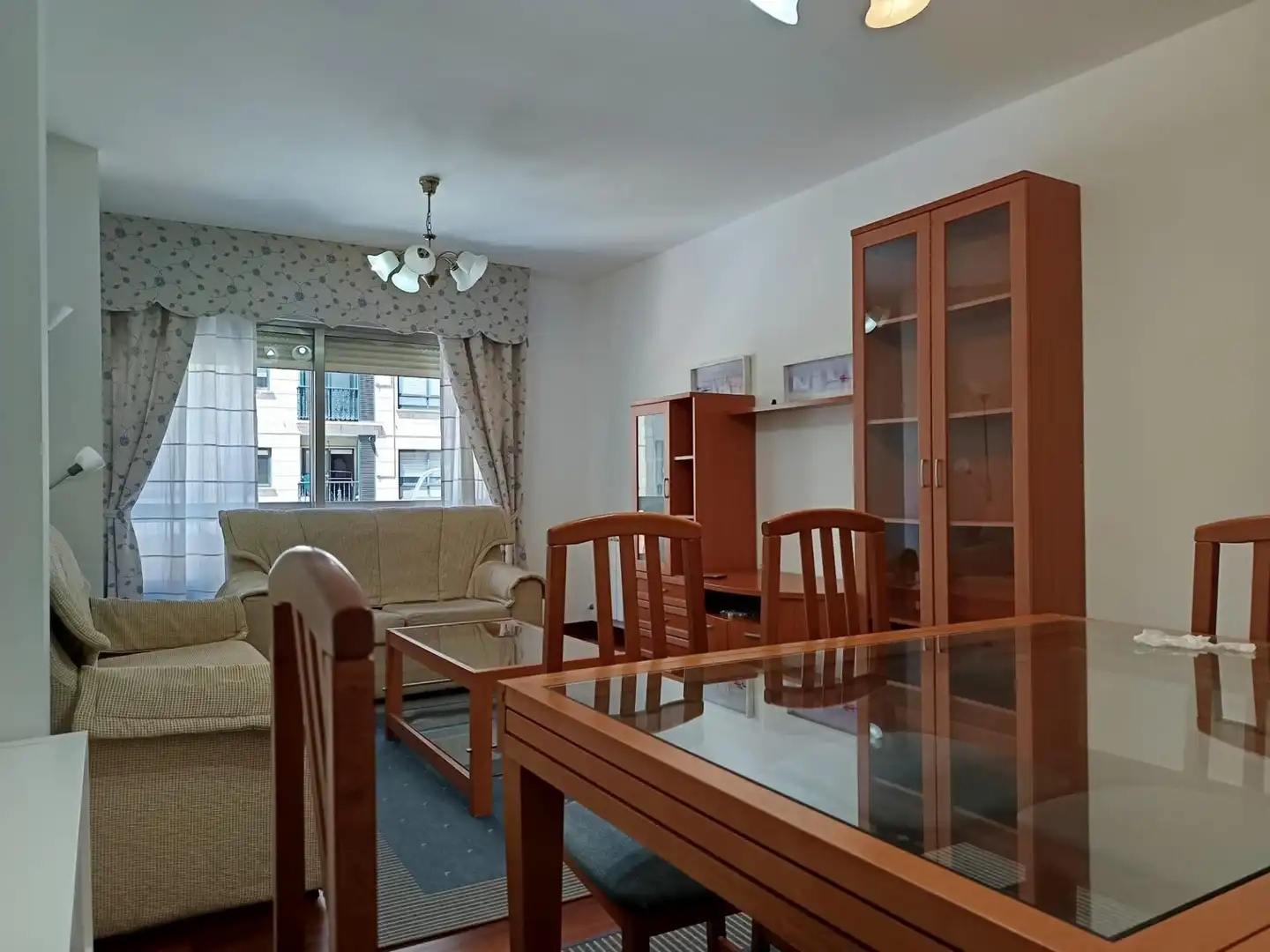 https://static.fotocasa.es/images/ads/27cac500-84da-4319-9cd4-2894c7be1301?rule=original