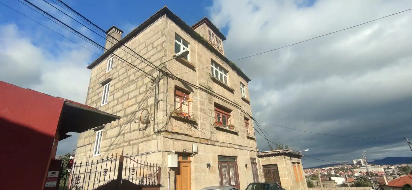https://static.fotocasa.es/images/ads/6855d9f1-e8d0-4026-ac15-96ca2ba2f034?rule=original