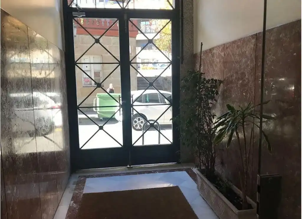 https://static.fotocasa.es/images/ads/68e4deb8-50c1-4b8e-a3aa-8ca64999f6bf?rule=original