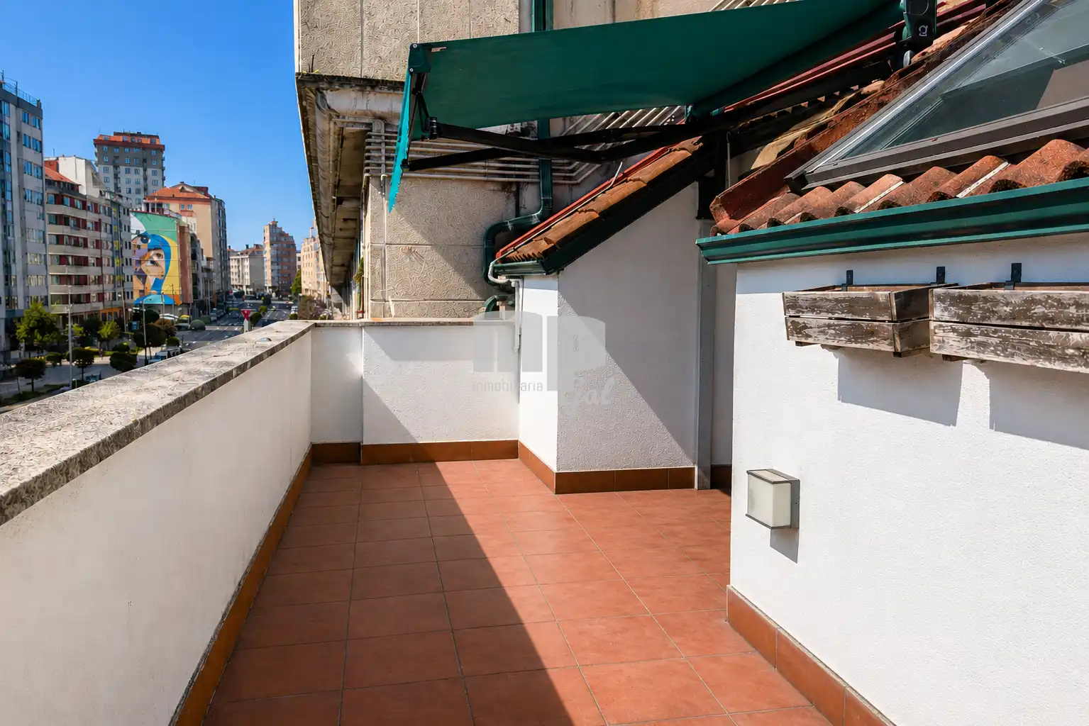 https://static.fotocasa.es/images/ads/3d4d9fa9-d38f-4ff8-a0f7-f82164a43821?rule=original