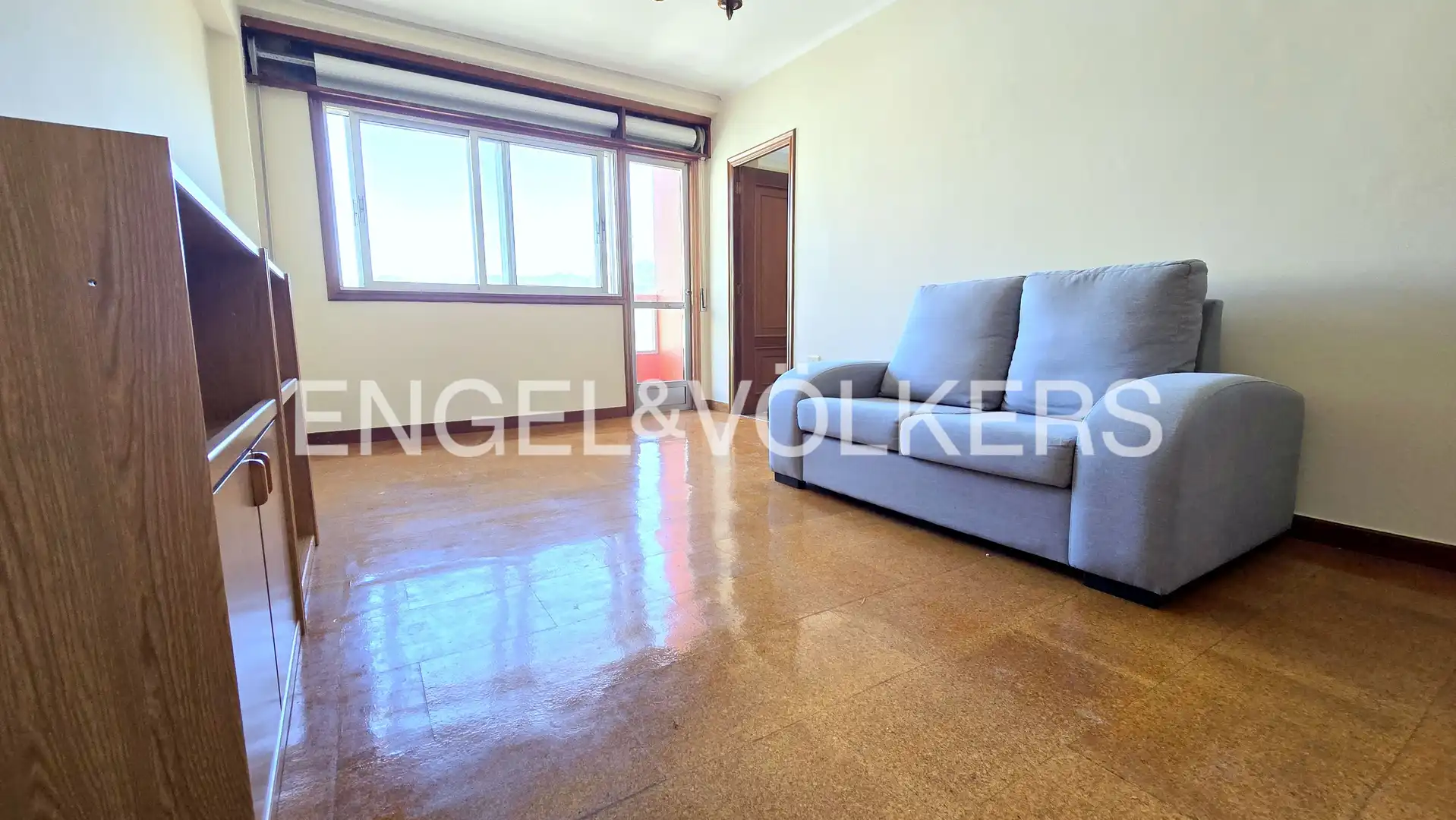 https://static.fotocasa.es/images/ads/4bd02d62-5e8c-440d-93d3-aaa0a3c64699?rule=original