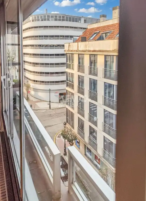 https://static.fotocasa.es/images/ads/2327fa7c-6d5e-4463-a139-cd77a197bf04?rule=original