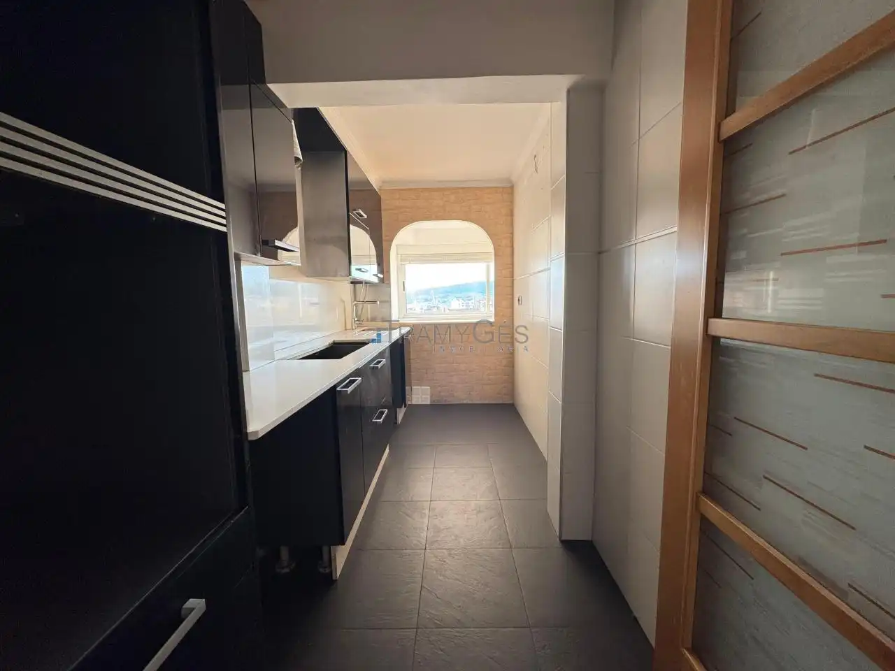 https://static.fotocasa.es/images/ads/f85eb086-c4ed-4b84-a6e1-d6306451af62?rule=original
