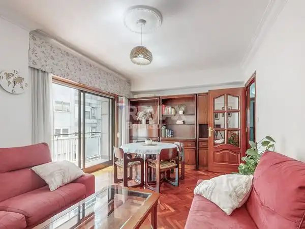 https://static.fotocasa.es/images/ads/e5283487-7c08-460a-9287-e38cac7ee9cd?rule=original
