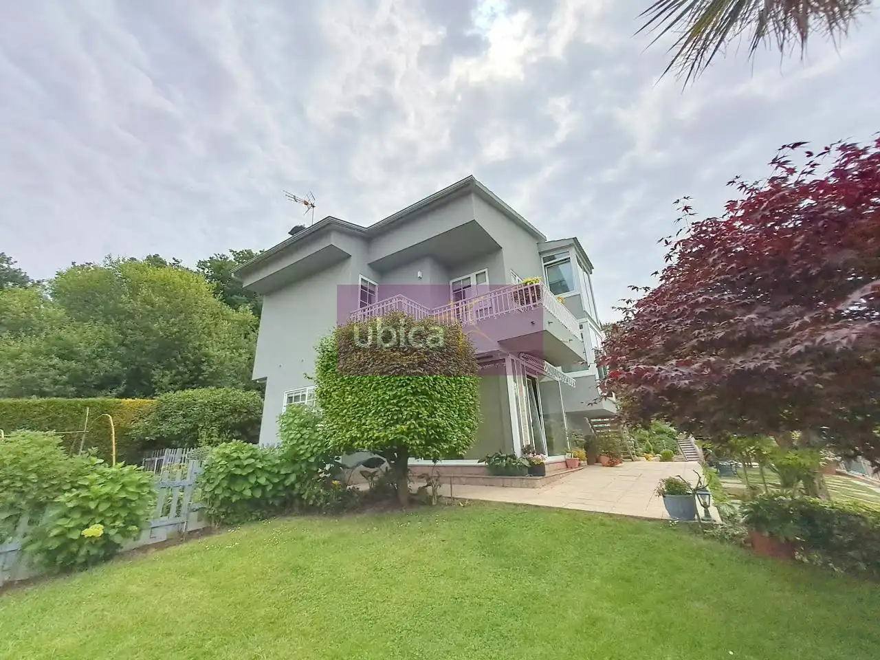 https://static.fotocasa.es/images/ads/cf00ee46-041f-44e9-a3ae-8a50be5d2b3e?rule=original