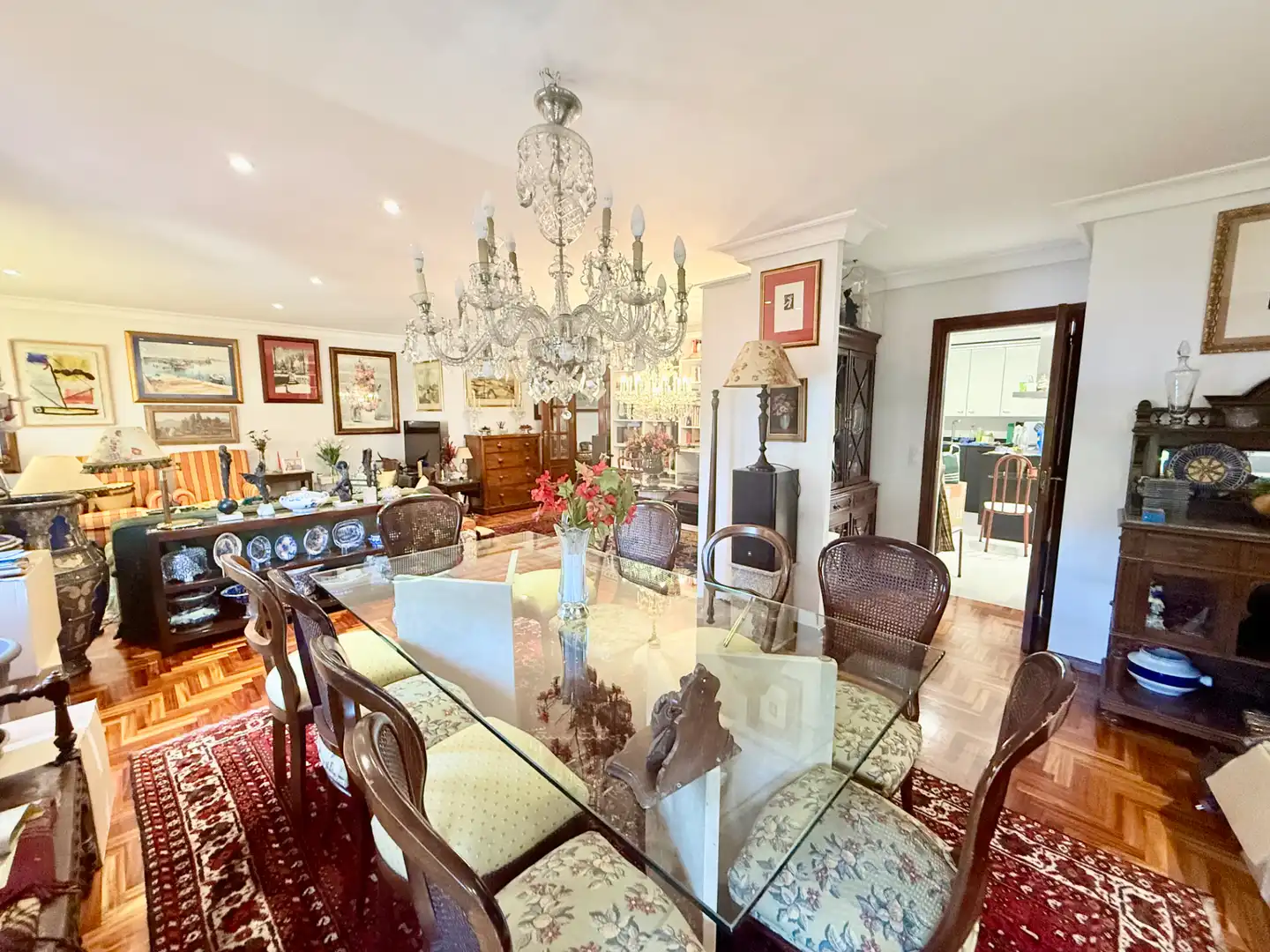 https://static.fotocasa.es/images/ads/2820a1c8-17d1-41f7-b32b-4a0e6e21c019?rule=original