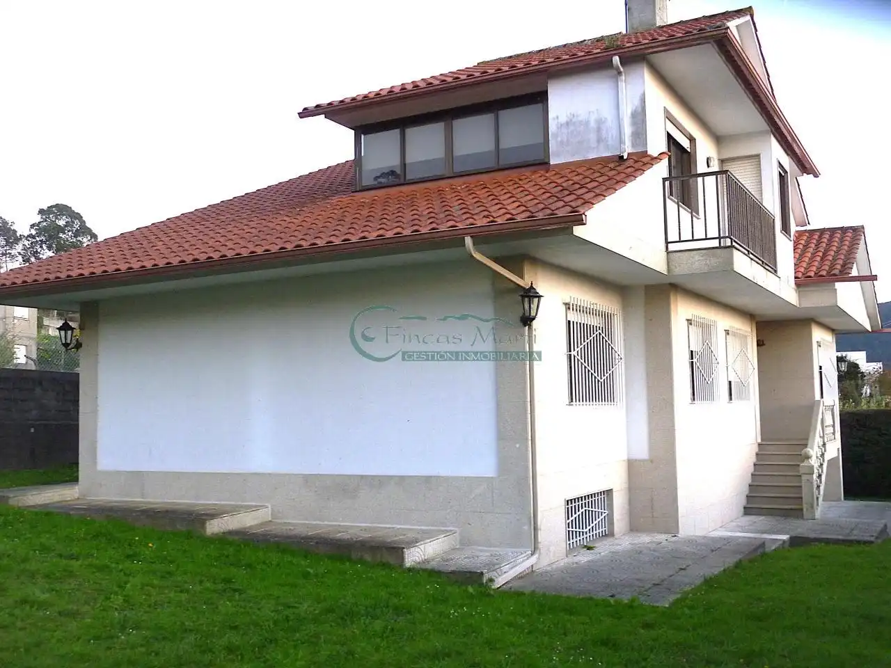 https://static.fotocasa.es/images/ads/81b3002d-f5e2-48ec-b3a6-ecb23f2f72c6?rule=original