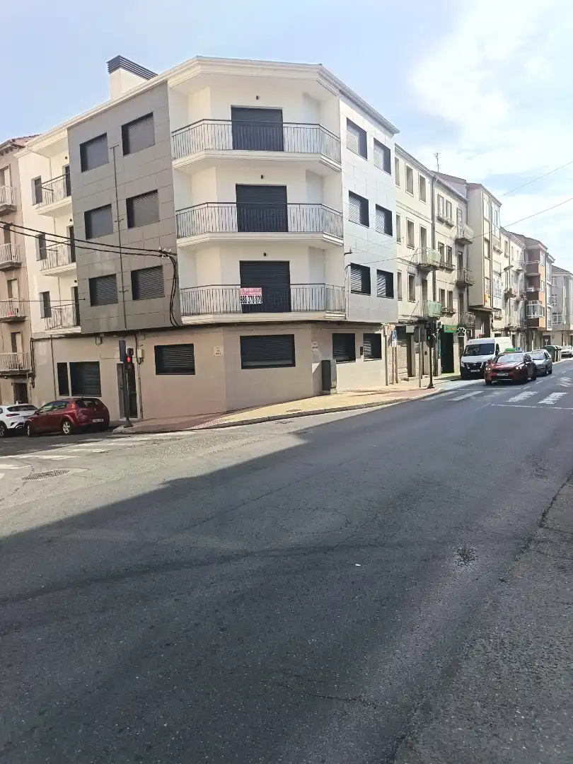 https://static.fotocasa.es/images/ads/62b19487-b88c-47db-b474-18fdd238a0df?rule=original