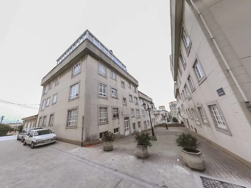 https://static.fotocasa.es/images/ads/b45c2747-2a18-4606-89b0-b4ed356ab01d?rule=original