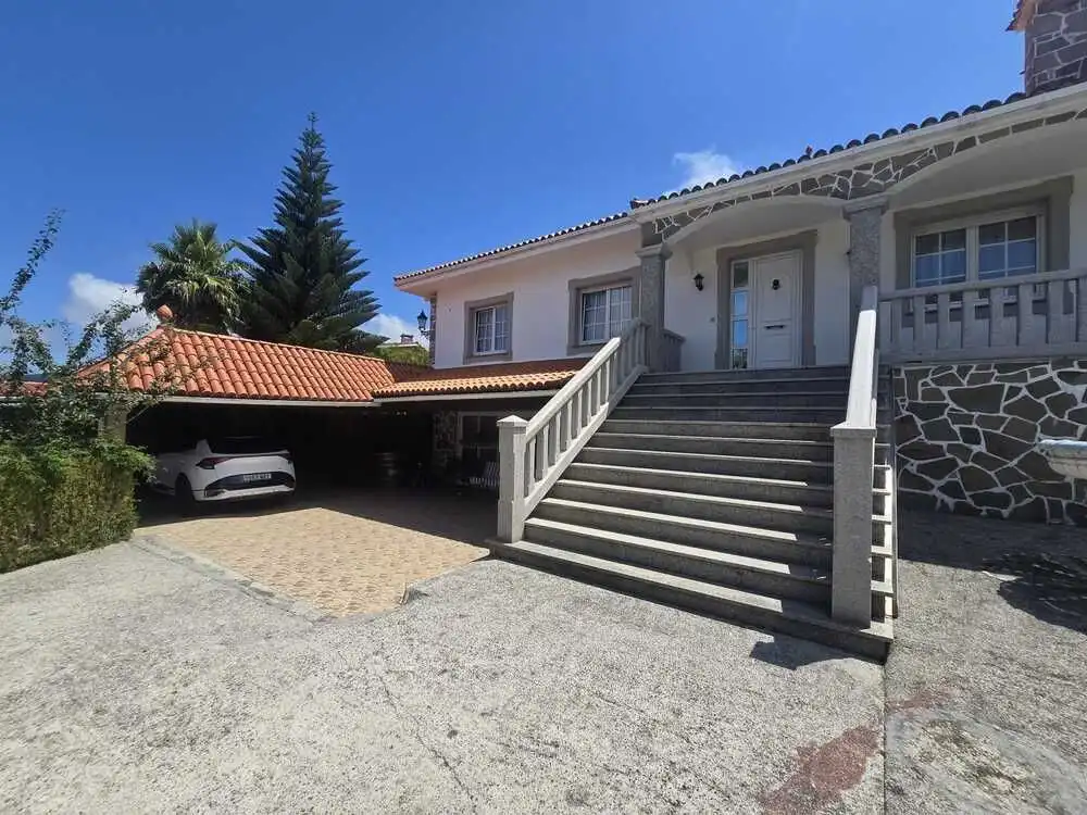 https://static.fotocasa.es/images/ads/5c4be3cc-1e37-46b7-906b-c7628cb75d19?rule=original