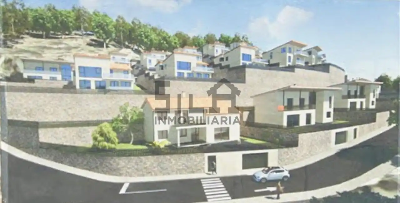 https://static.fotocasa.es/images/ads/1961d8fb-48b3-45ad-9a95-931c22e5fd5c?rule=original